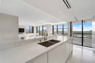 2555 Collins Ave #812 - Photo 1 of 1