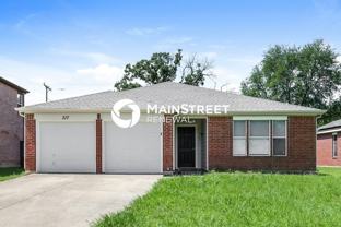 317 Oakhurst Dr - Photo 1 of 1