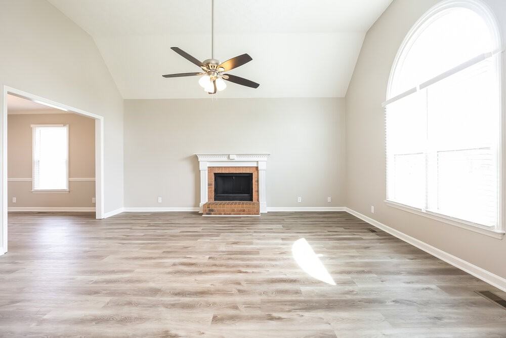 2237 Red Mile Rd - Photo 4 of 17