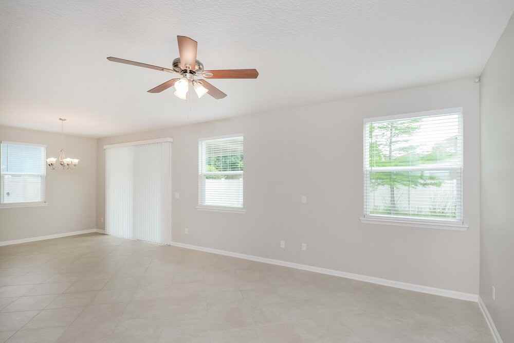 7046 Crispin Cove Dr - Photo 4 of 17