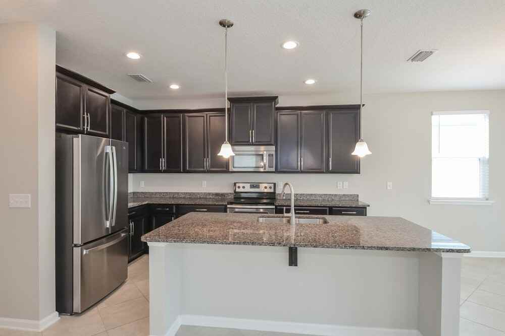 7046 Crispin Cove Dr - Photo 7 of 17