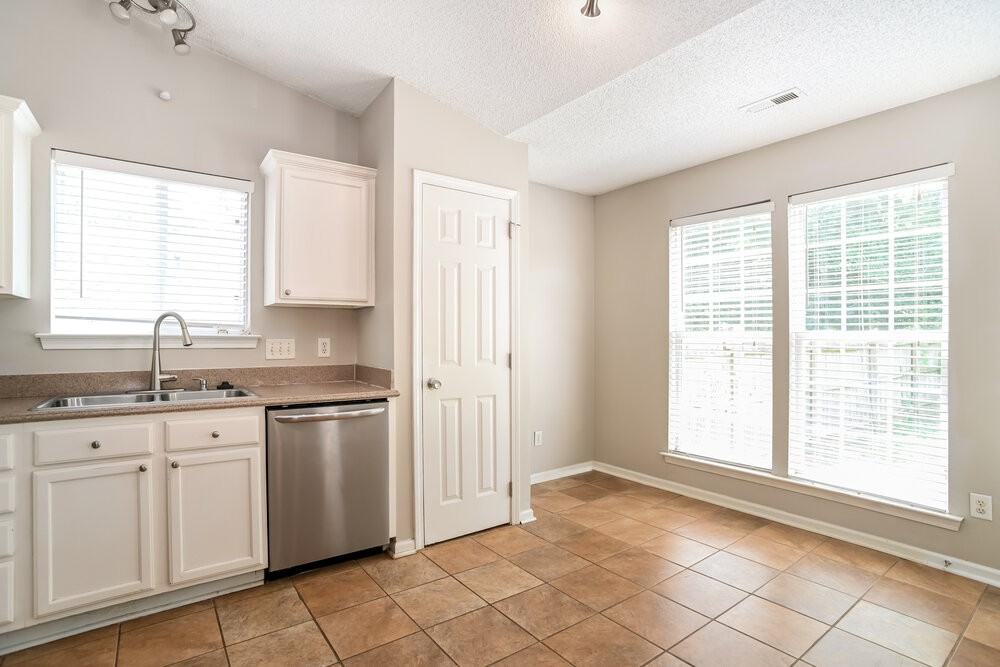 9928 Peppermint Ln - Photo 7 of 16