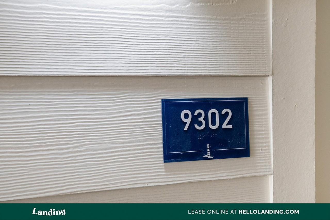 135 Dresser LN - Photo 2 of 50