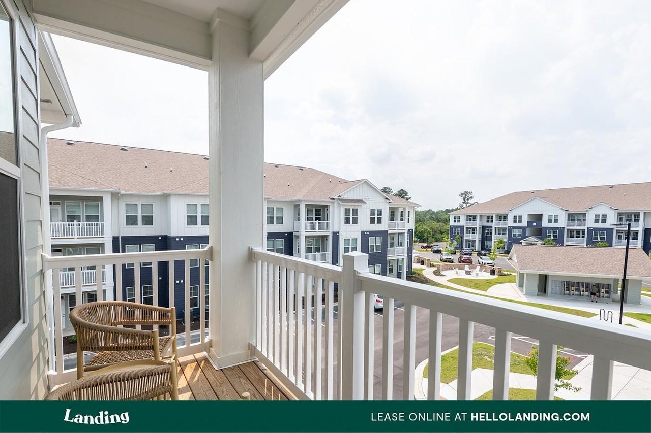 135 Dresser LN - Photo 4 of 50