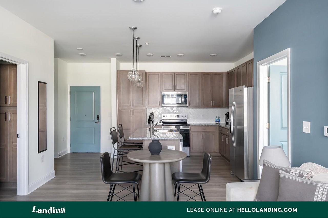 135 Dresser LN - Photo 3 of 50