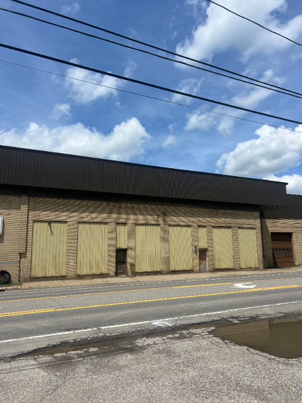 131 River Rd - Photo 2 of 7