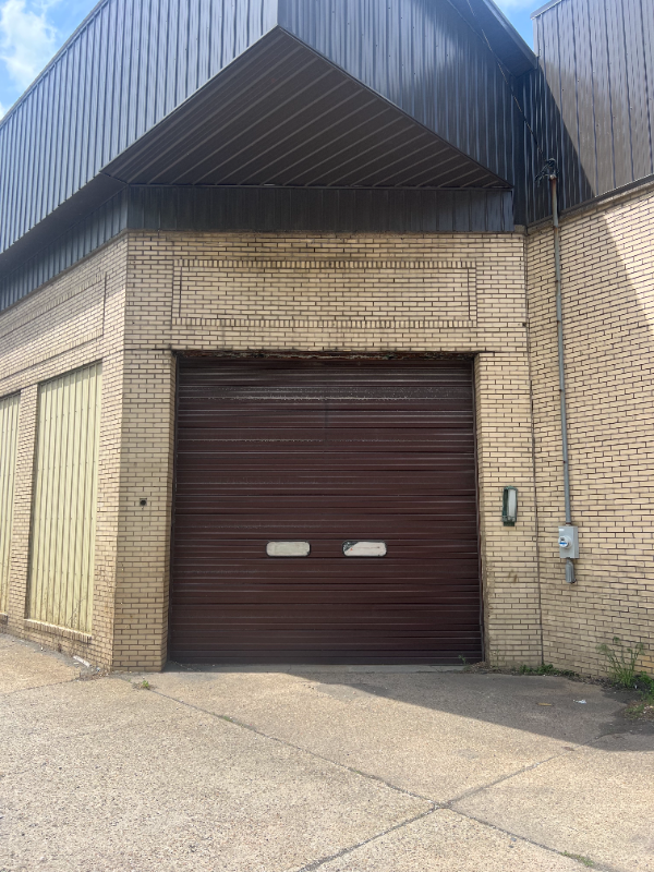 131 River Rd - Photo 3 of 7