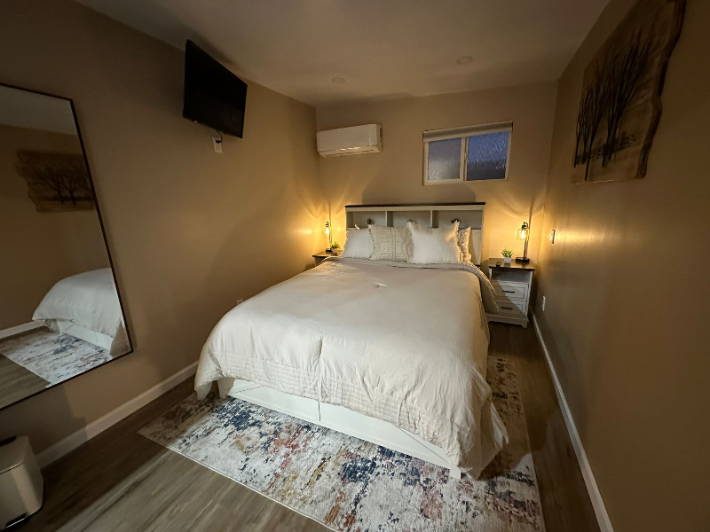 1641 Juniper Ave - Photo 3 of 20