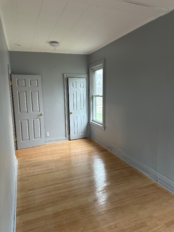 2421 6th Ave #2 - Photo 3 of 9