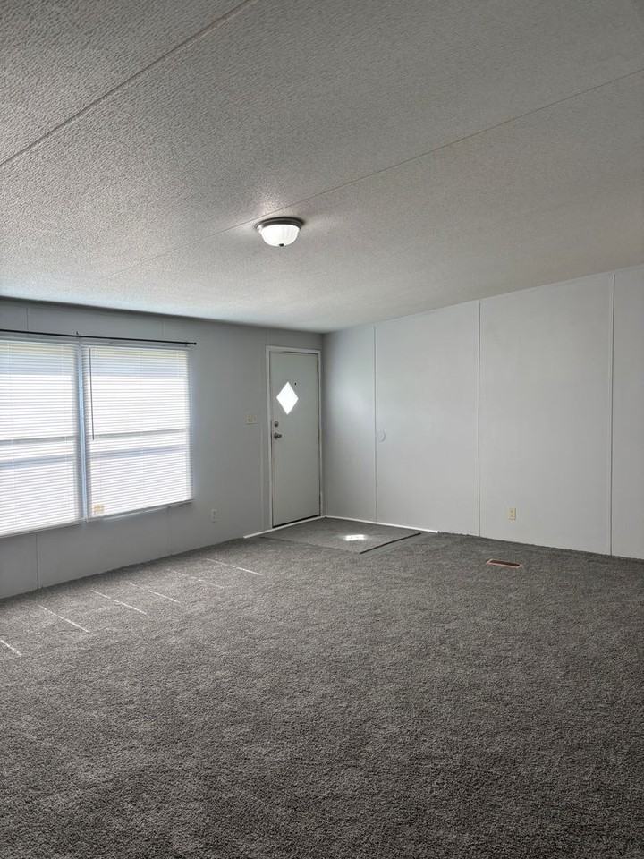 70 Kiwi Ct - Photo 3 of 48