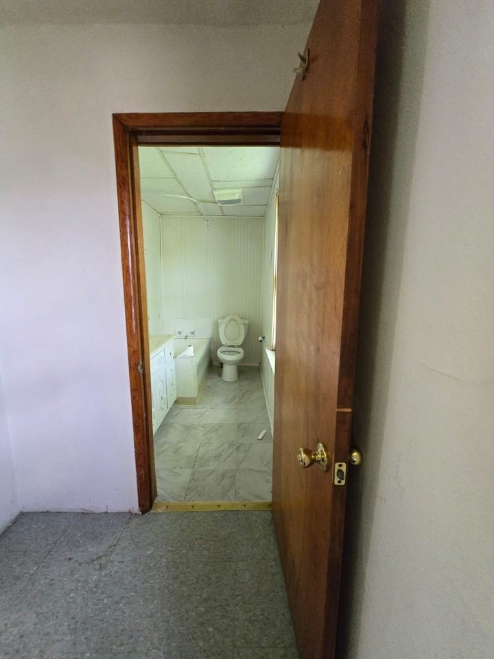 215 Grant Street #NA - Photo 4 of 7