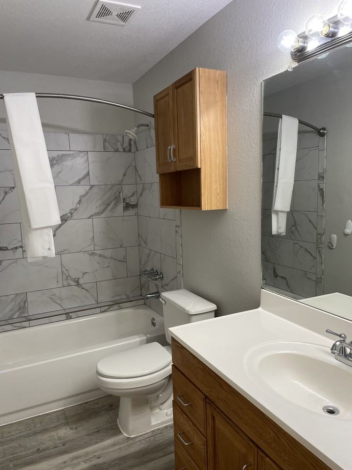 772 S Polk St #NA - Photo 2 of 13