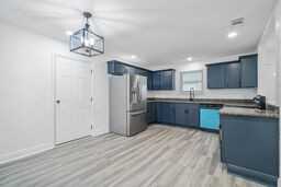 2500 Francis St #NA - Photo 2 of 25