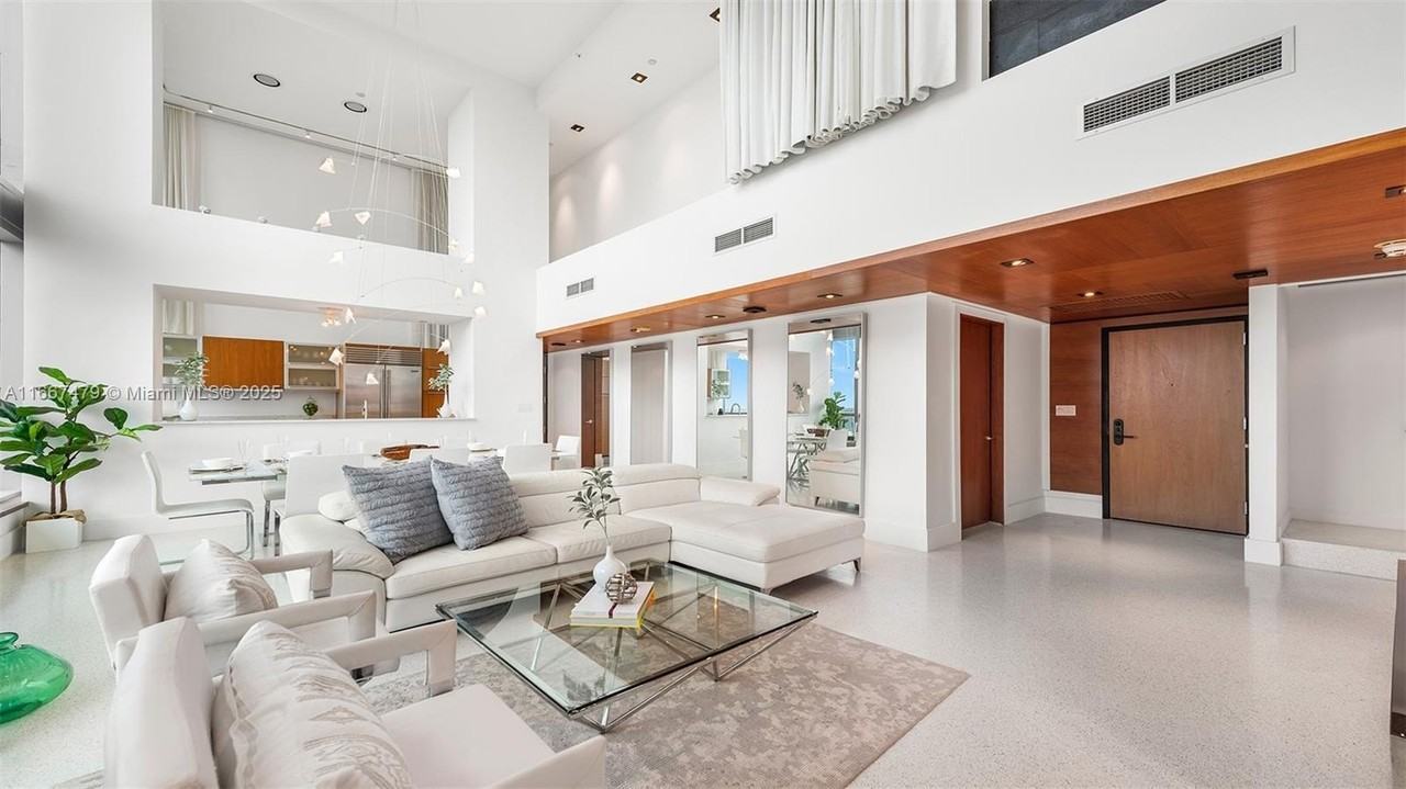 101 20th St Th B - Photo 6 of 50