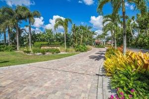 featured image of 592 Beachwalk Cir #N304