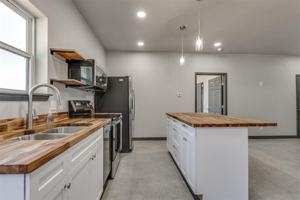 featured image of 12571 Us Highway 77 #101