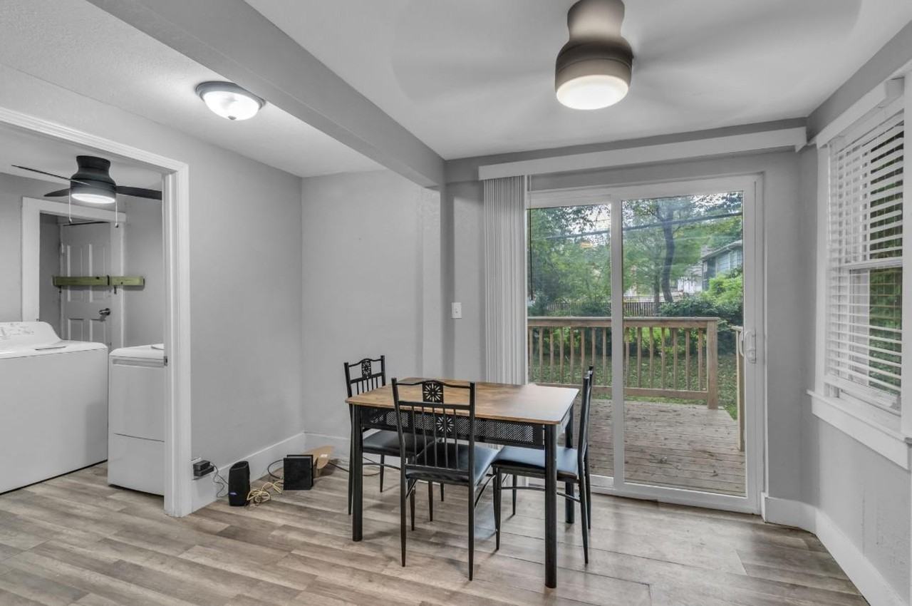 Collins St - Photo 6 of 8