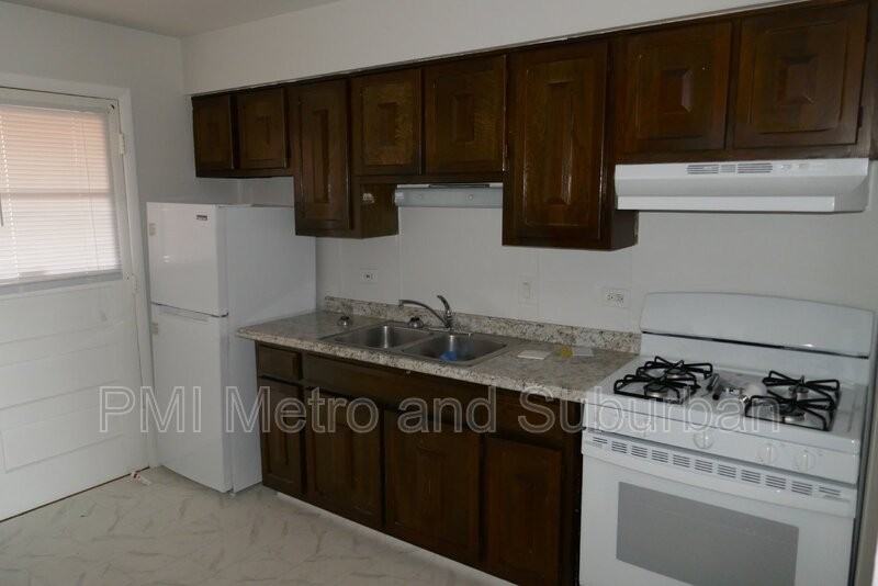 9202 Sally Ln - Photo 5 of 11
