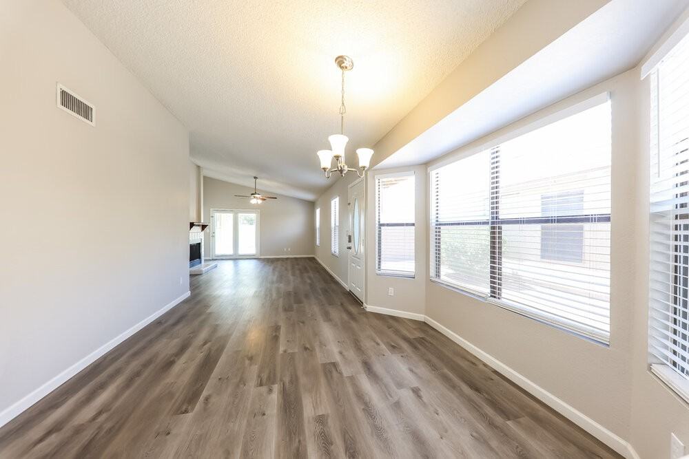 8938 N 64th Ln - Photo 7 of 16