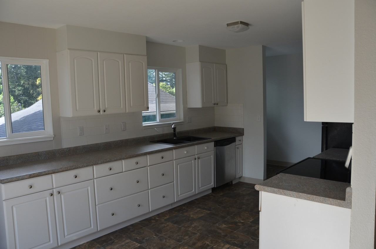 1317 Nw Benton St - Photo 5 of 31