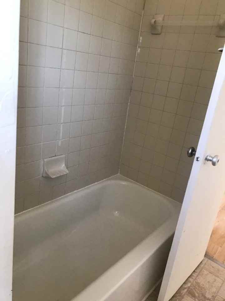 1714 3rd Ave #B - Photo 3 of 11