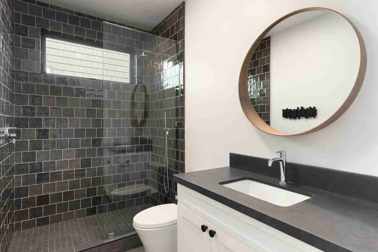 21552 Treetop Ln - Photo 5 of 45