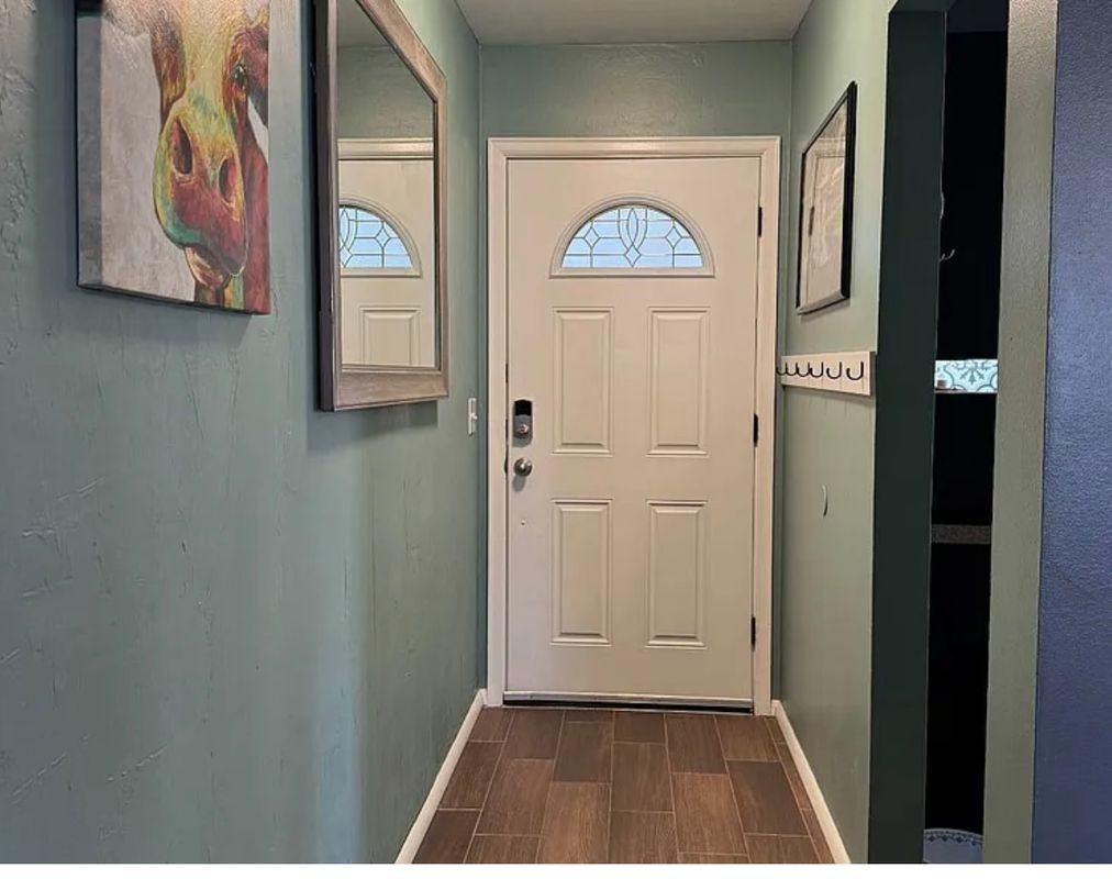 1709 Virginia Drive - Photo 2 of 6