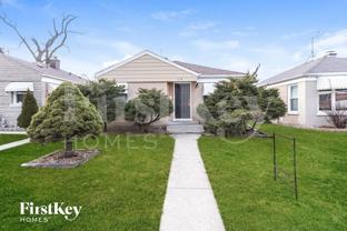 1714 N 14th Ave - Photo 1 of 1