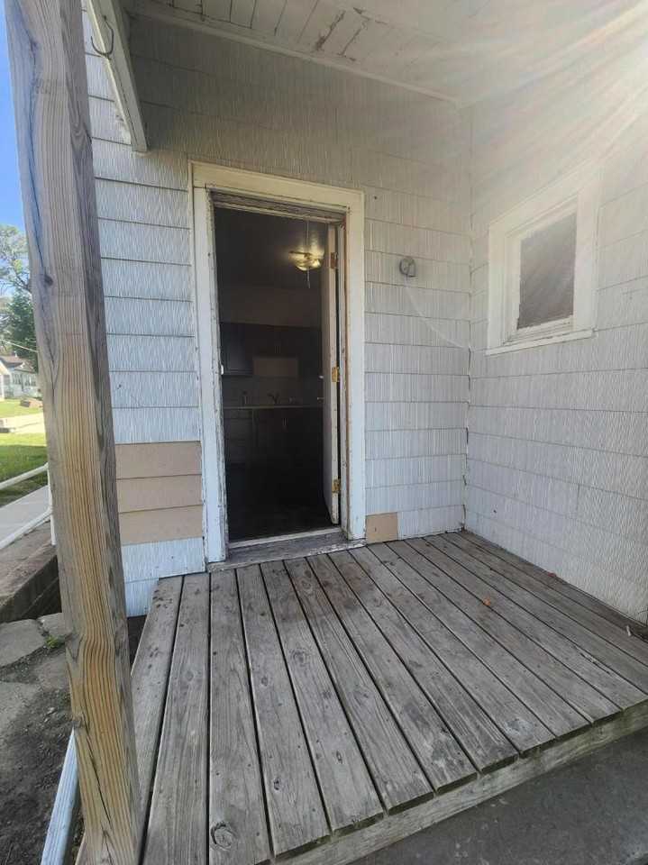 2022 Castelar St - Photo 4 of 10