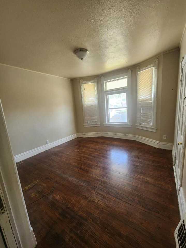 2022 Castelar St - Photo 7 of 10