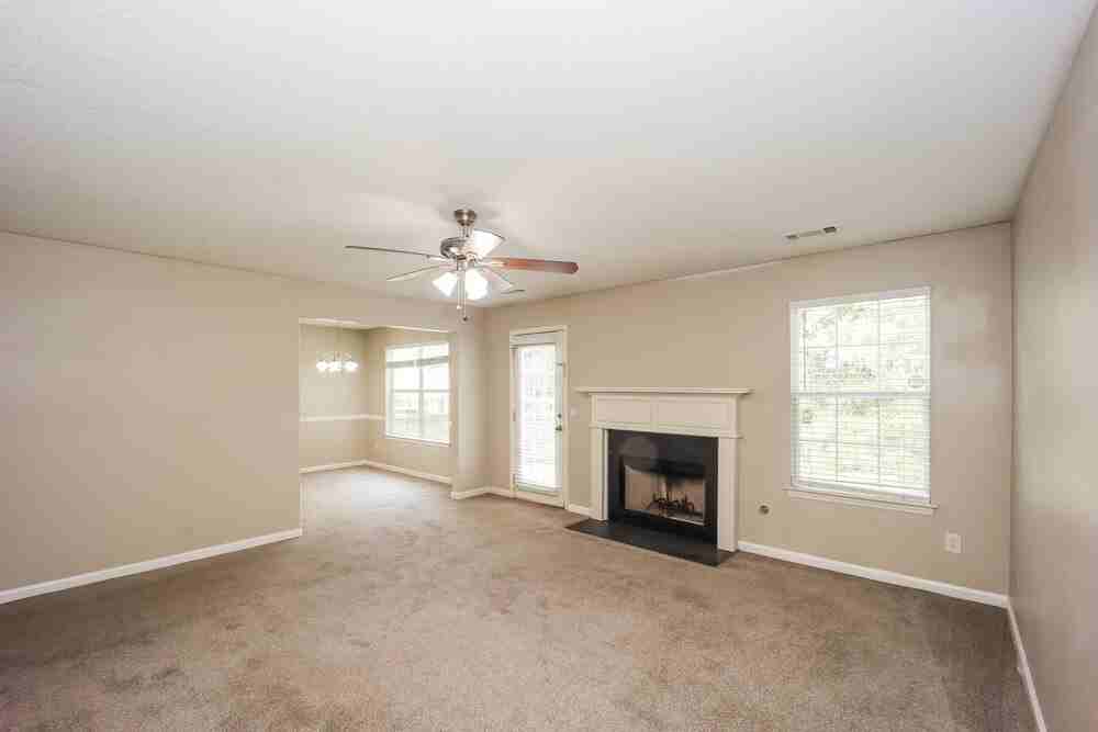 2615 Thunder Basin Way - Photo 4 of 17