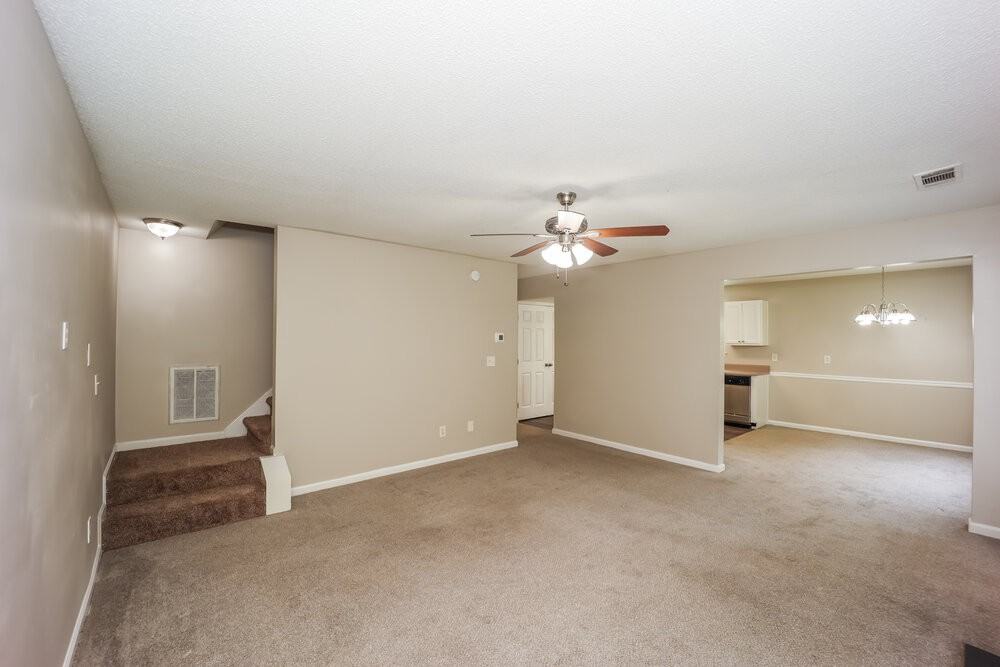 2615 Thunder Basin Way - Photo 5 of 17