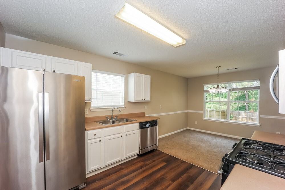 2615 Thunder Basin Way - Photo 7 of 17