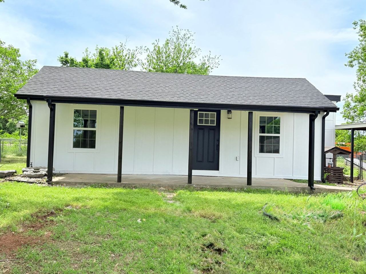 404 W Pine - Photo 2 of 20