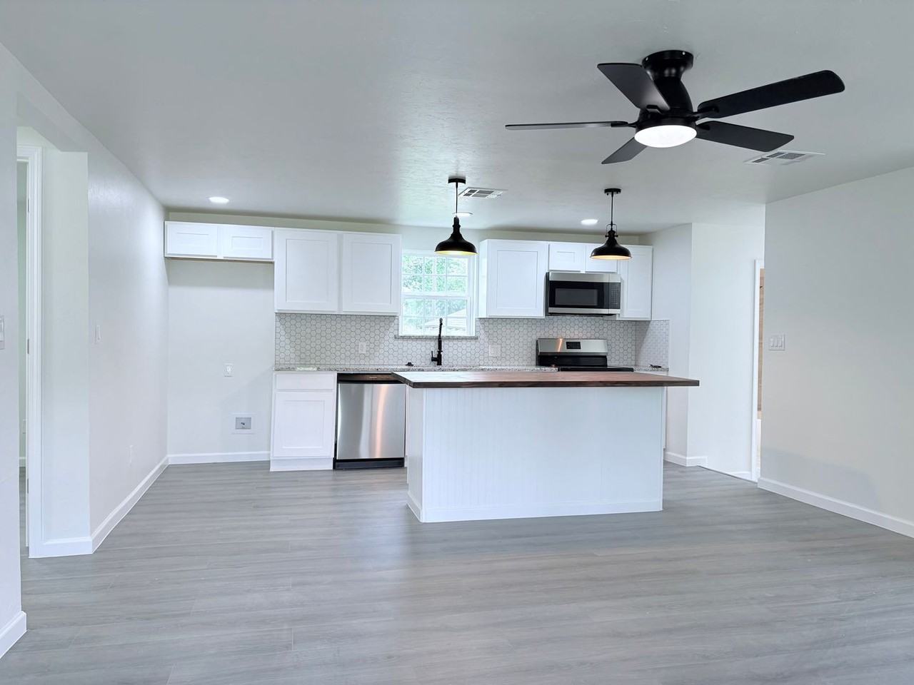 404 W Pine - Photo 3 of 20