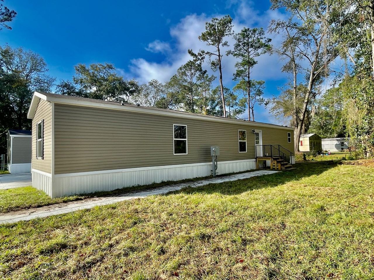 27480 Ohio St - Photo 3 of 12