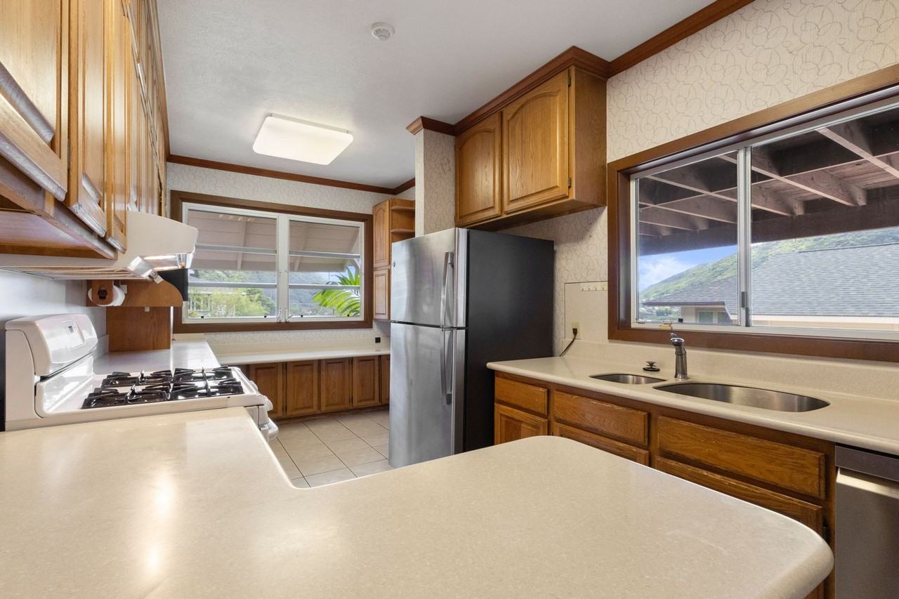 2910 Nanihale Pl - Photo 6 of 30