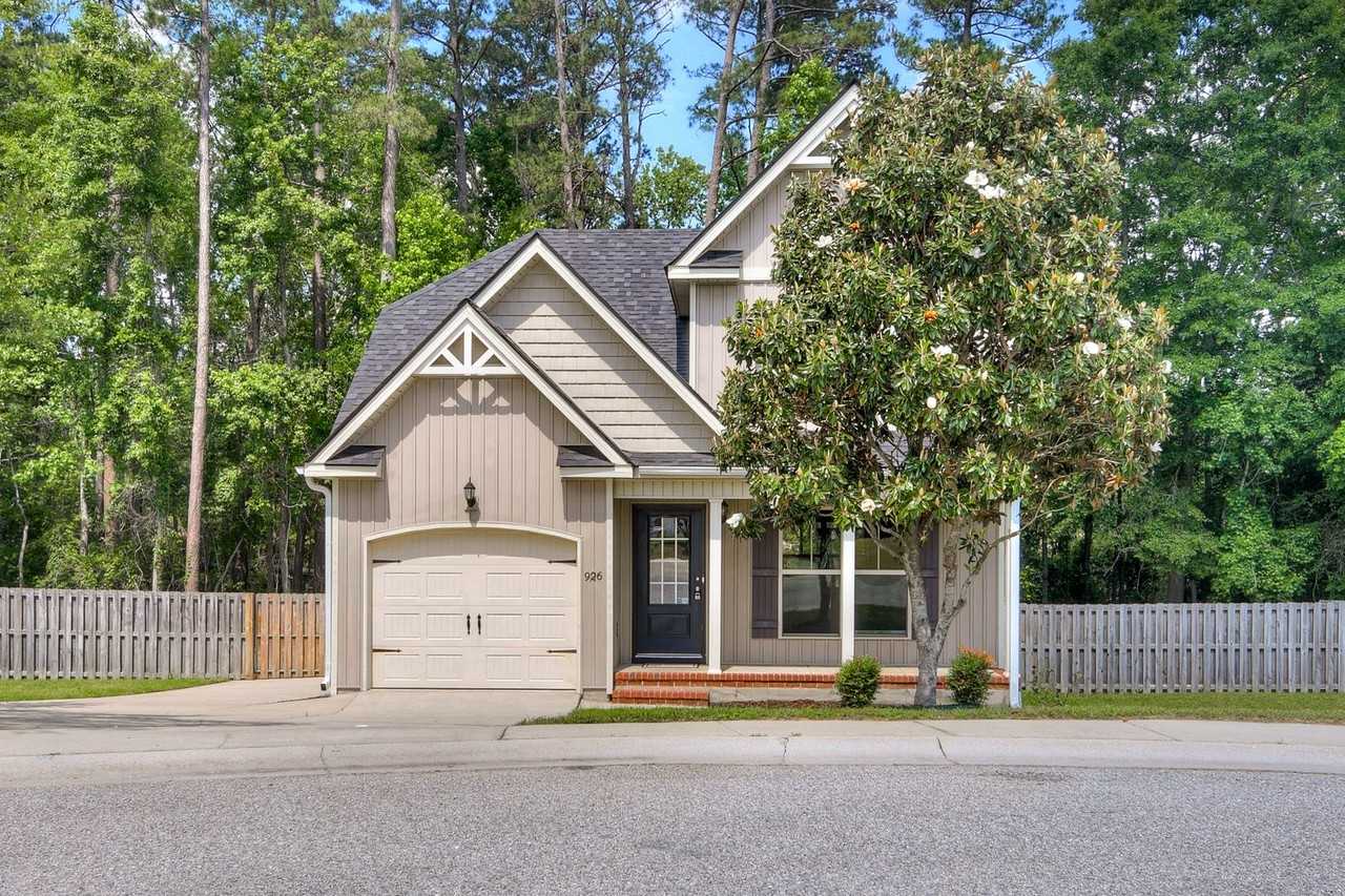 926 Arbor Springs Circle - Photo 2 of 33