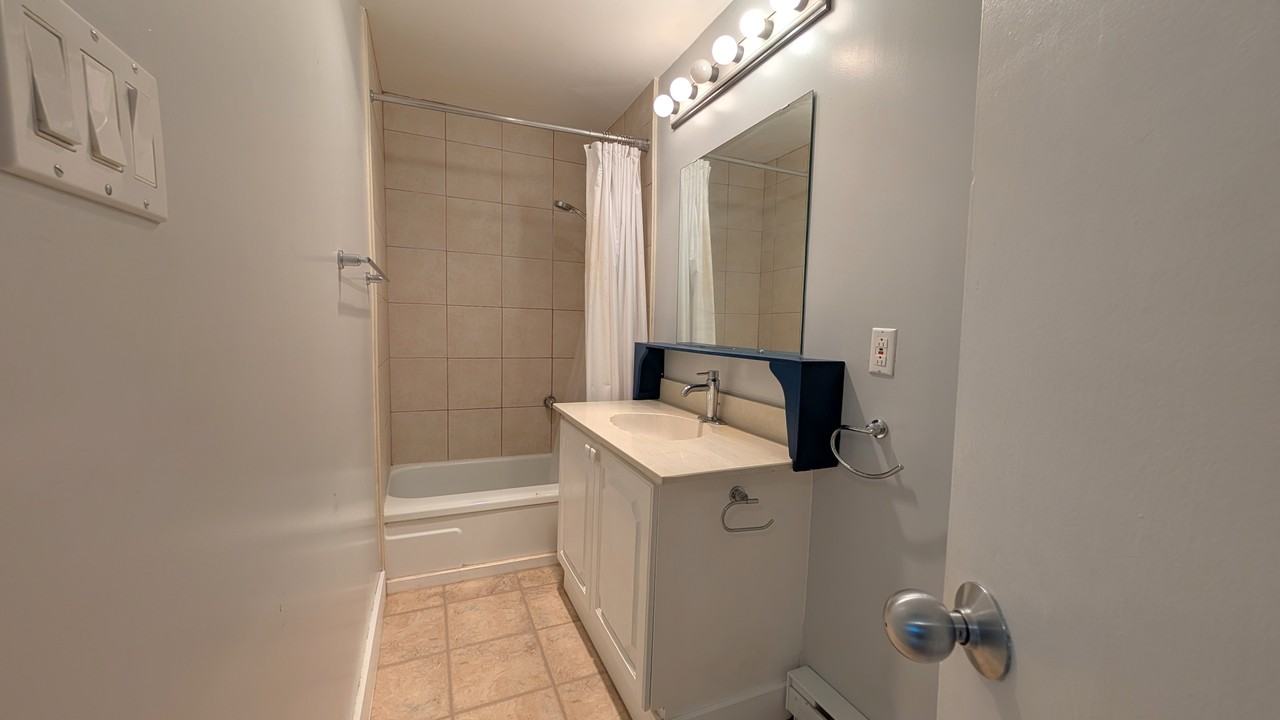 Schareck Residences - Photo 6 of 11