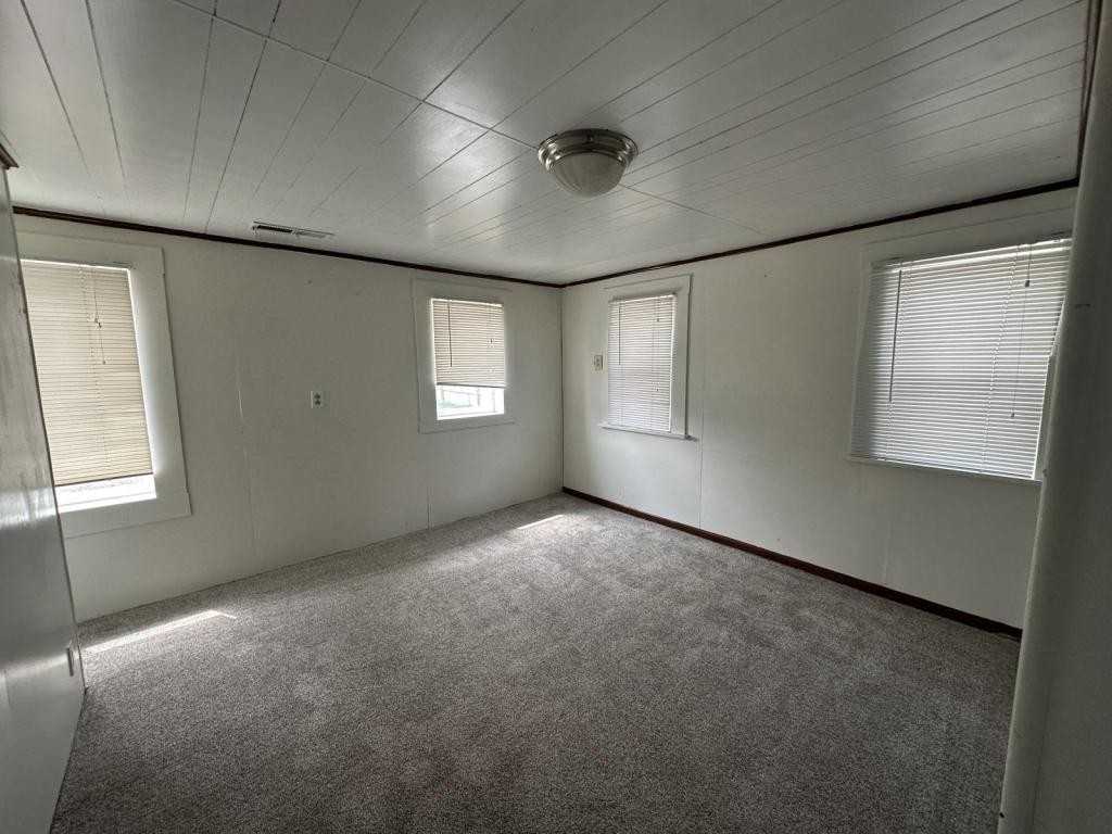 125 Patton St - Photo 2 of 9