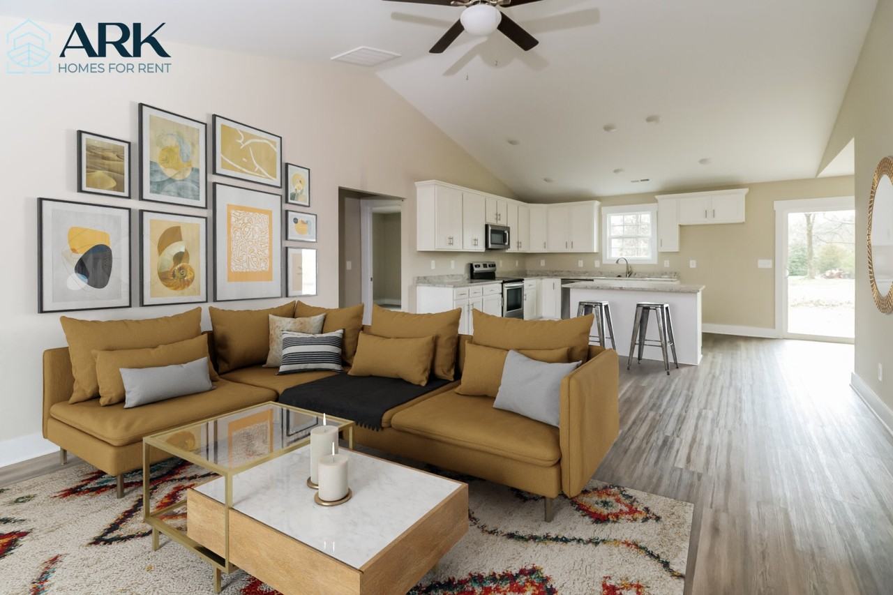 802 Self St - Photo 5 of 17