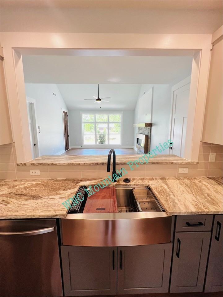 5 Heartleaf Cir #5 - Photo 2 of 20