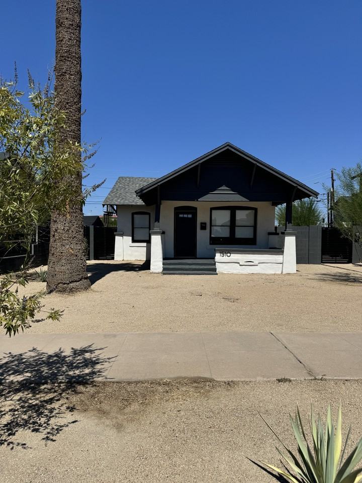 1510 W Monroe St #B - Photo 5 of 8