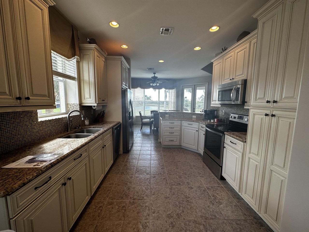 9291 Bayberry Bnd - Photo 5 of 13