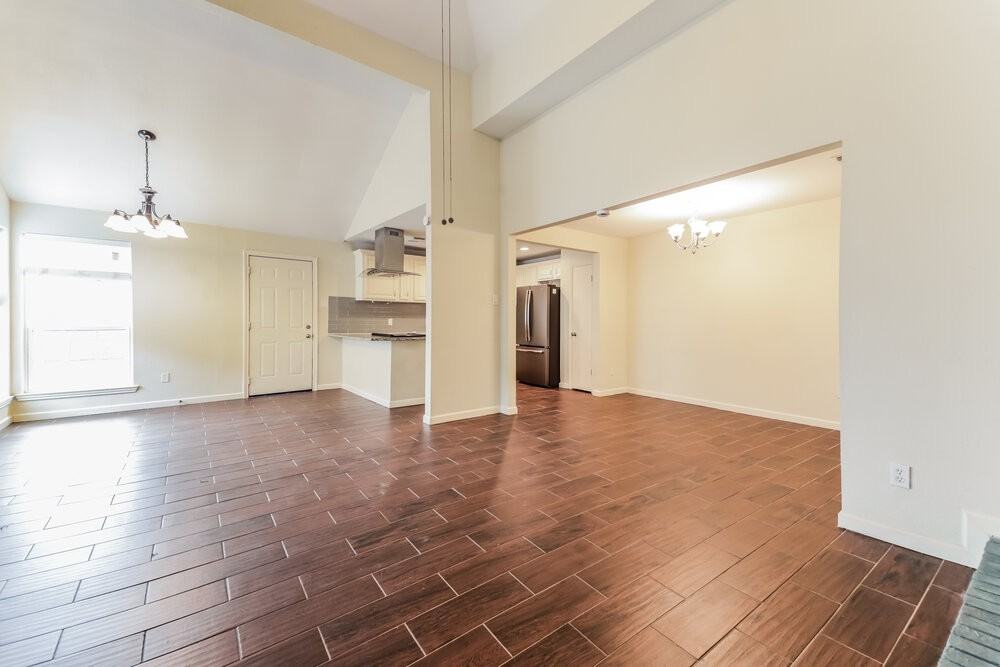 1208 Paintbrush St - Photo 5 of 17