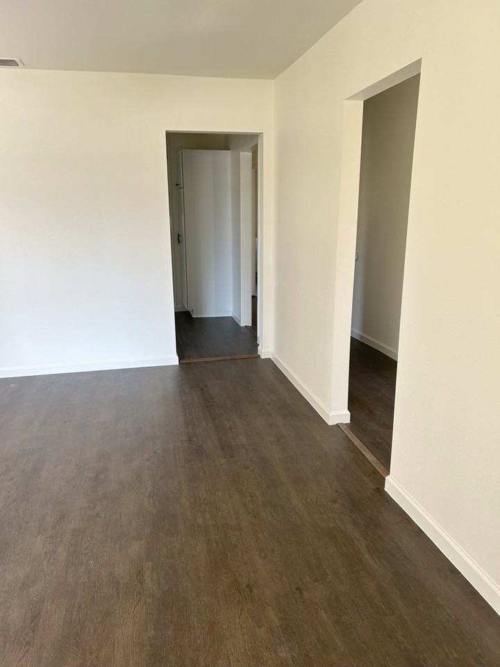 208 Forrest St - Photo 2 of 5