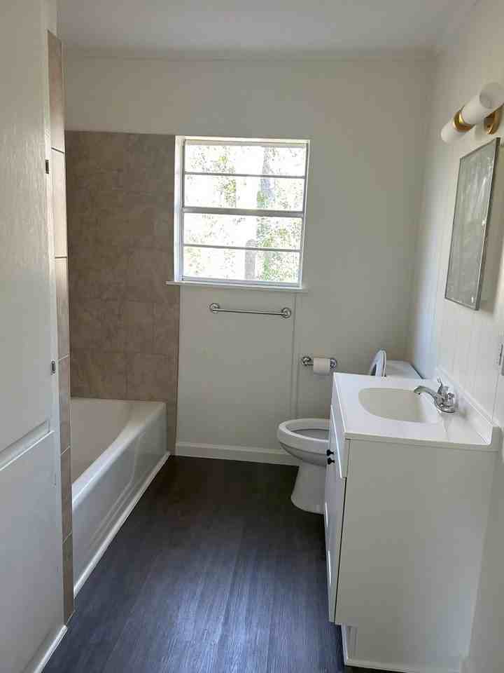 208 Forrest St - Photo 3 of 5