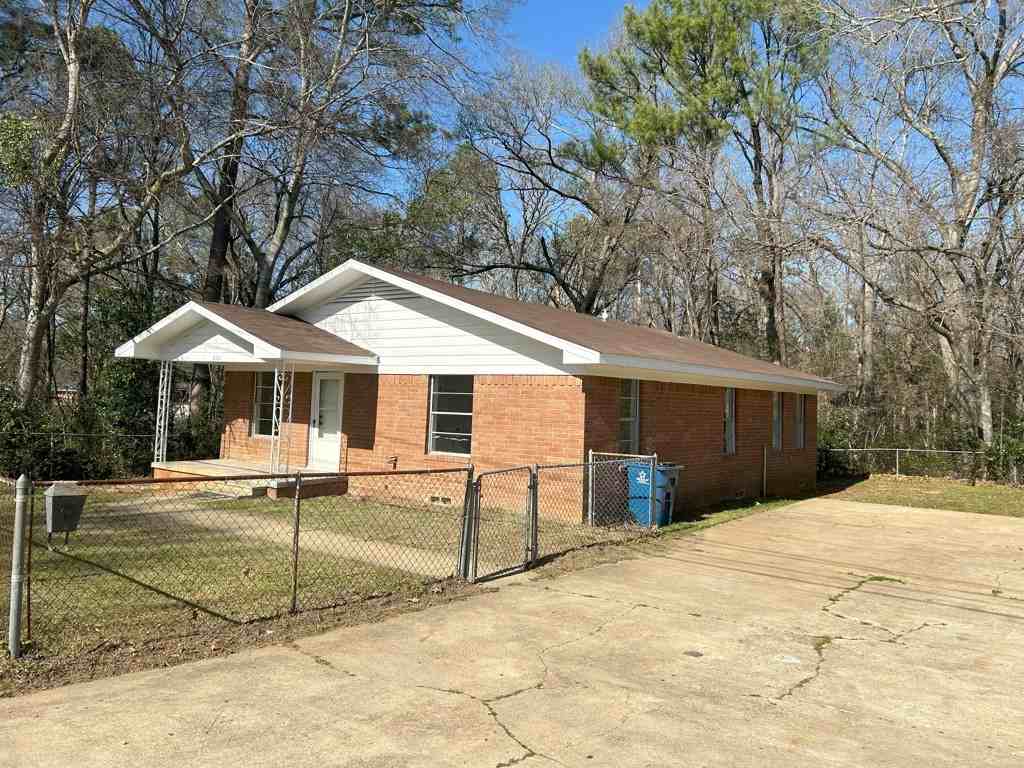 208 Forrest St - Photo 5 of 5