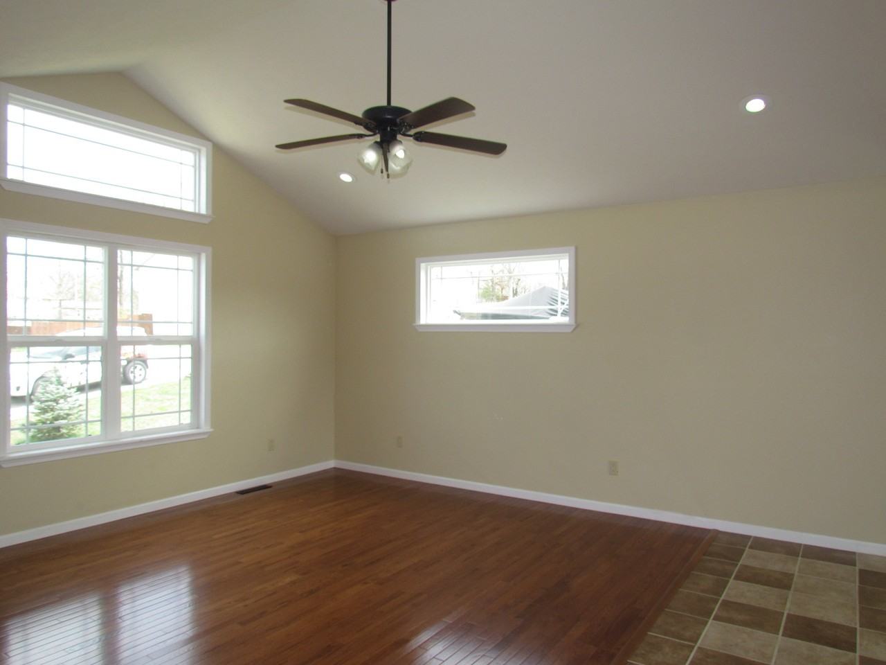 16117 Haidyn Rd - Photo 3 of 34