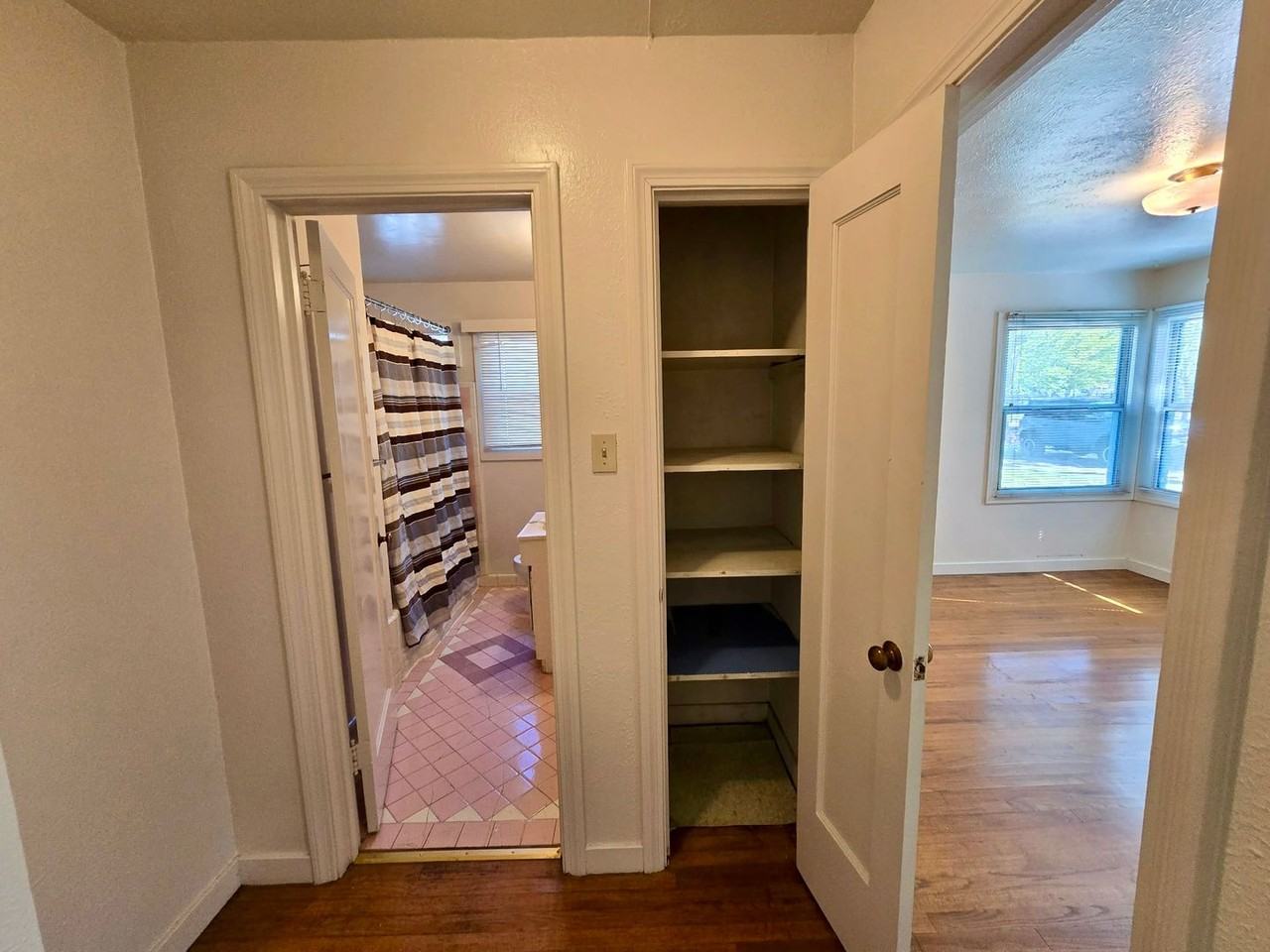 823 Washington Street #3 - Photo 4 of 9